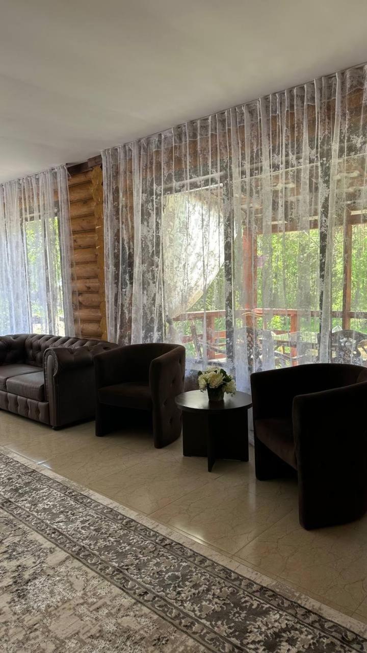 בורובויה Forest And Lake מראה חיצוני תמונה